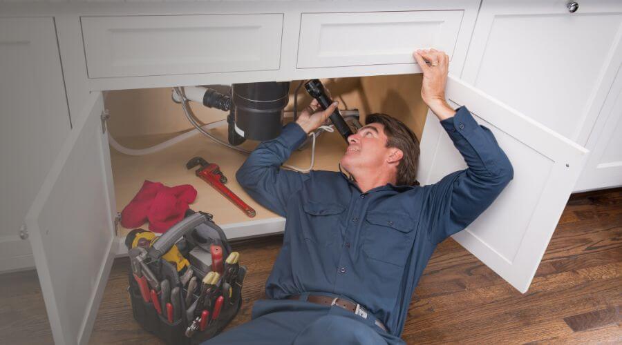 Expert burst pipe repair services in Philo, IL